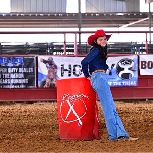 Meet your Posher, Molly